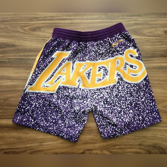 Mitchell & Ness Men's Lakers Shorts - Picture 2 of 4